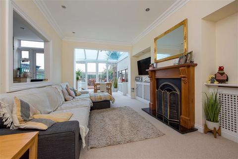 173 Huntingfield Road, London, SW15 5EN