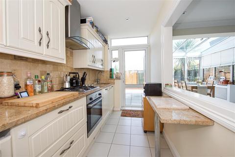 173 Huntingfield Road, London, SW15 5EN