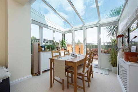 173 Huntingfield Road, London, SW15 5EN