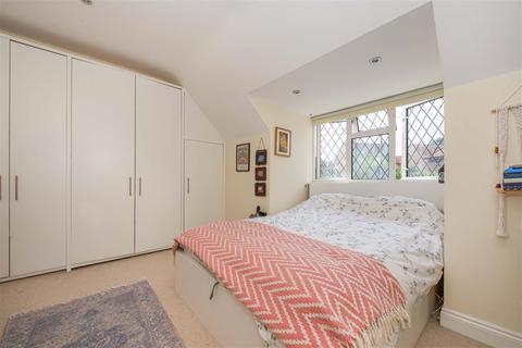 173 Huntingfield Road, London, SW15 5EN