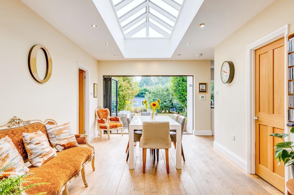 Pondcroft Road, Knebworth, Hertfordshire, SG3 4 bed detached house for
