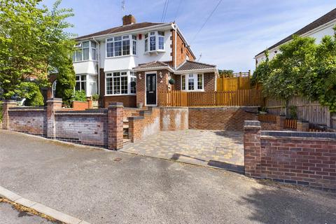 4 bedroom semi-detached house to rent, Stainburn Avenue, Worcester, Worcestershire, WR2