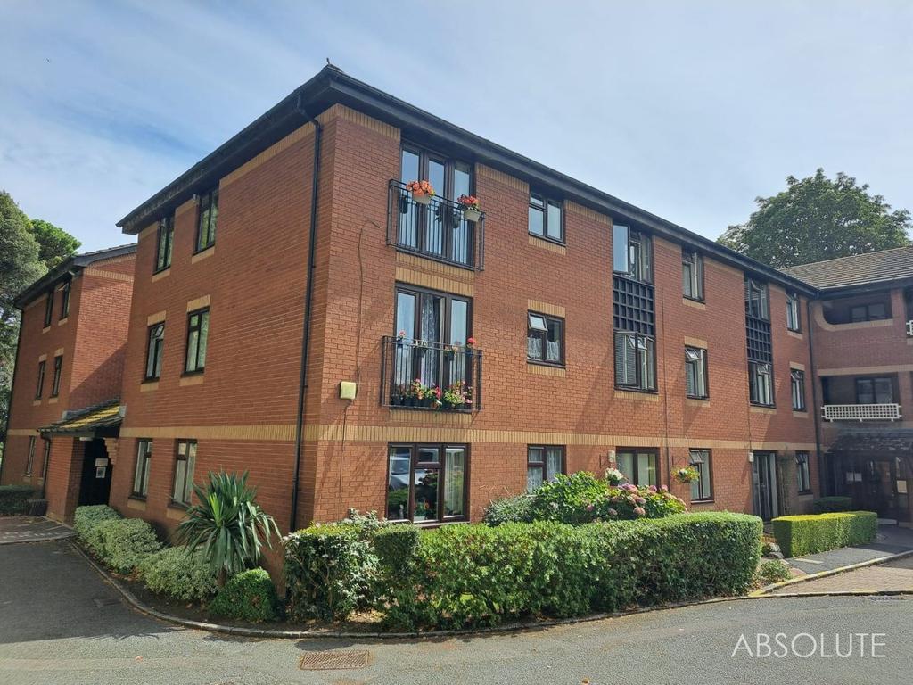Oldway Road, Paignton 1 bed apartment £95,000