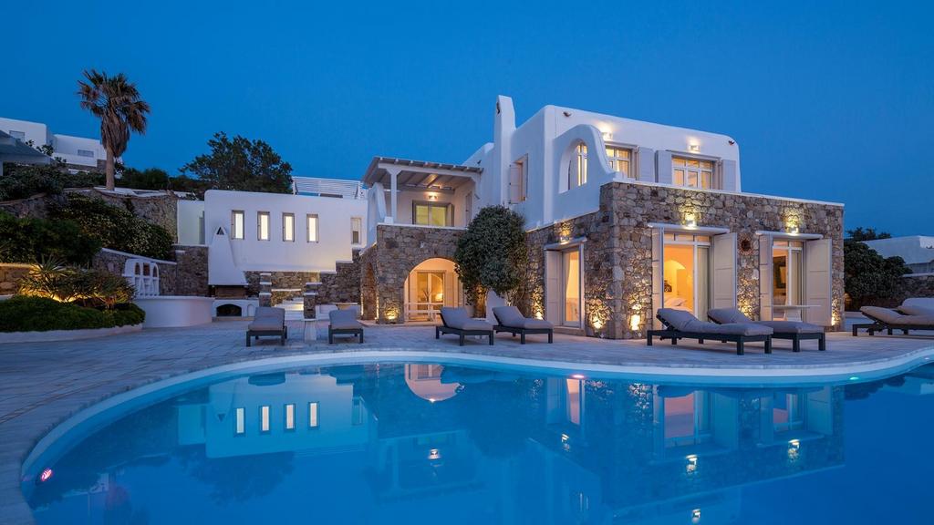 Deluxe Greek Villas for Sale