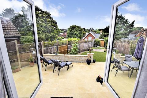 undefined, Chingford Avenue, Hampshire GU14