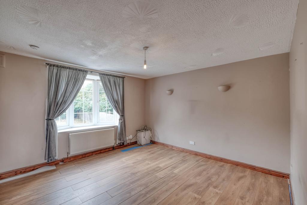 Sillins Avenue, Lakeside Redditch B98... 3 bed end of terrace house £