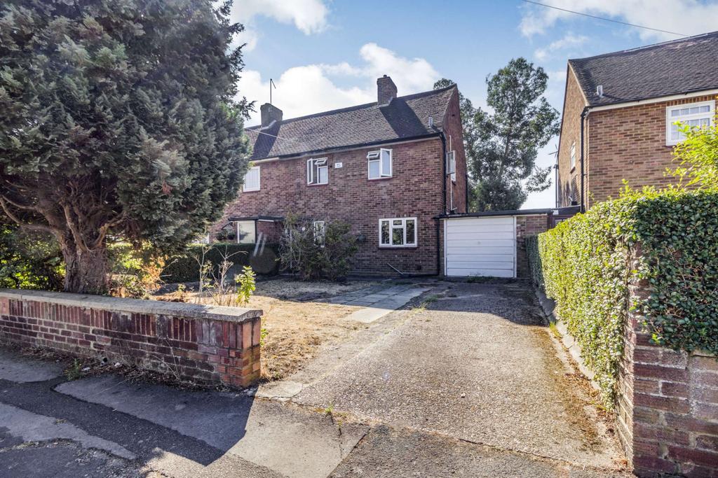 House For Sale Springwell Avenue Rickmansworth at Bonnie Davis blog