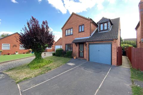 4 bedroom detached house for sale, Birmingham Close, Grantham, NG31