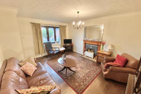 21 Birmingham Close, Grantham, NG31 8SD