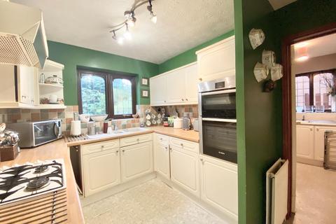 21 Birmingham Close, Grantham, NG31 8SD