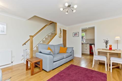 17 Buckstone Shaw, Edinburgh, EH10 6XP