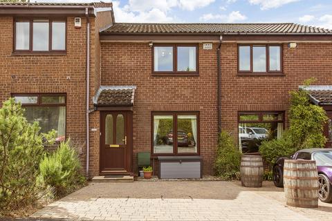 17 Buckstone Shaw, Edinburgh, EH10 6XP