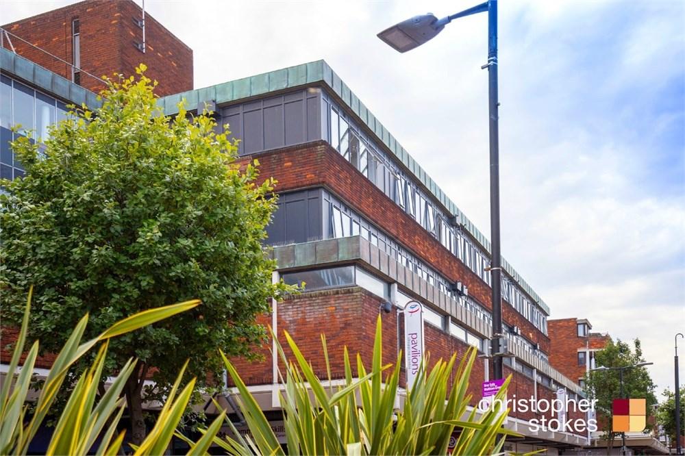 Bartholomew Court, Waltham Cross, EN8 1 bed flat £1,000 pcm (£231 pw)