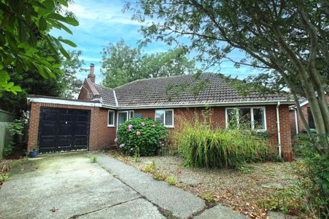 7 Cedar Grove, Aldbrough, Hull, HU11 4QH