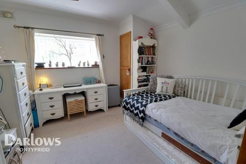 57 Llanwonno Road, Mountain Ash, CF45 3NB