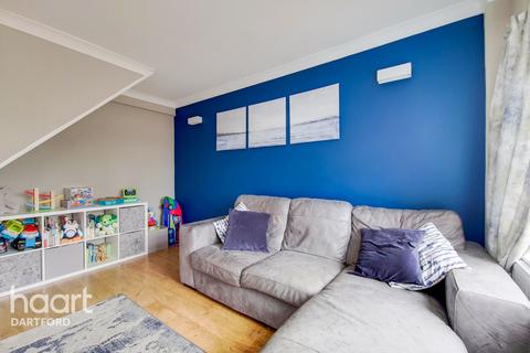 57 Priory Close, Dartford, DA1 2JF