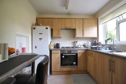 2 bedroom property for sale, Kildare Close, Bordon