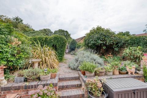 24 High Street, Feckenham, Redditch, B96 6HS