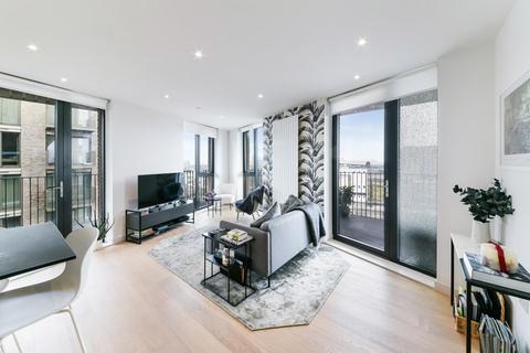 2 bedroom apartment to rent - Mercier Court, Royal Wharf, London, E16