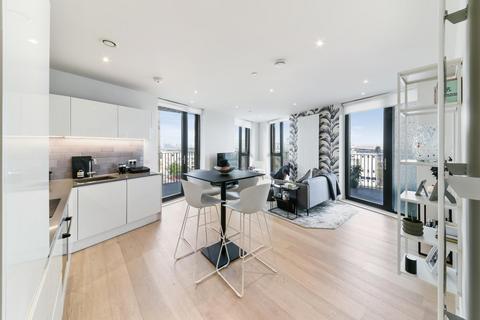 2 bedroom apartment to rent, Mercier Court, Royal Wharf, London, E16