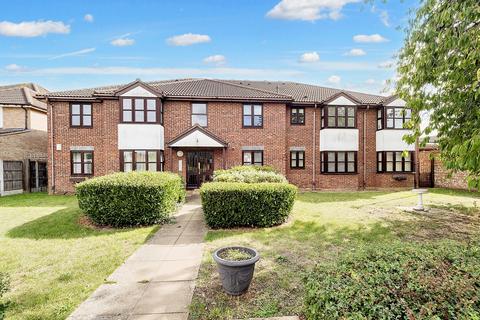 2 bedroom apartment for sale, Templar Court, Romford, RM7