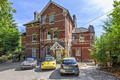 Flat 1a, 48 Yester Road, Chislehurst, BR7 5HR