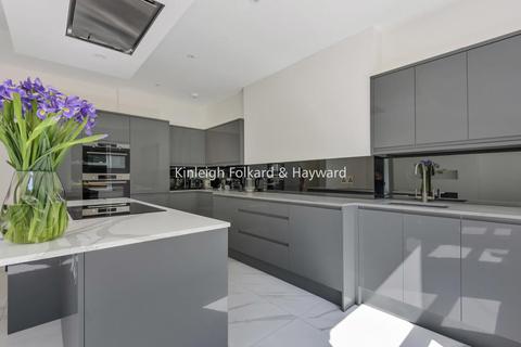 Flat 1a, 48 Yester Road, Chislehurst, BR7 5HR