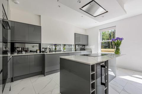 Flat 1a, 48 Yester Road, Chislehurst, BR7 5HR