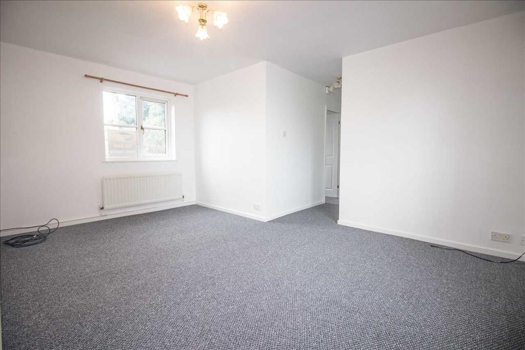 Middle Farm Court, Cramlington 2 bed flat £450 pcm (£104 pw)