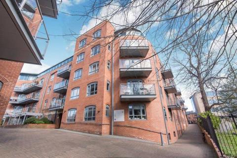 3 bedroom flat to rent, Furnace House, Waterfront, Oxford