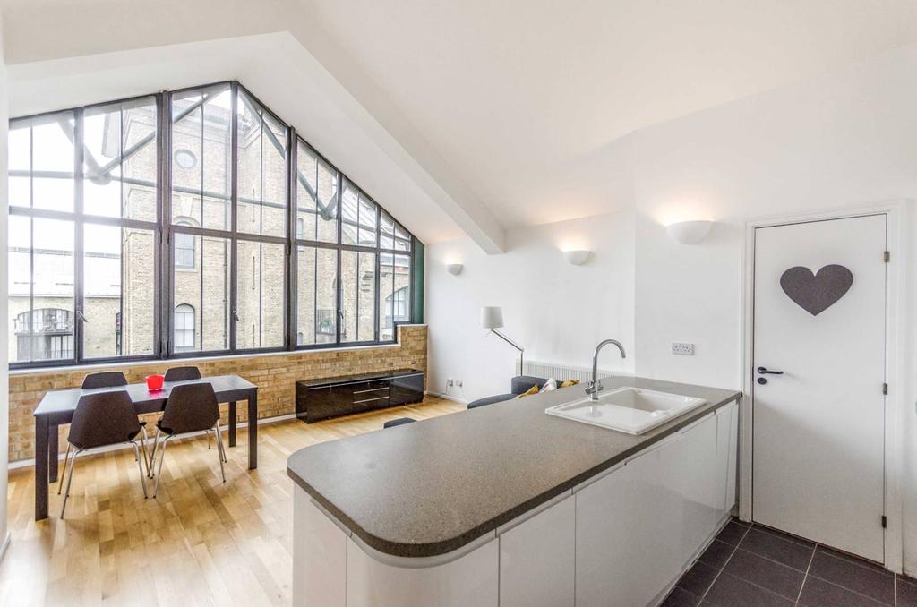 Beacon House, Isle Of Dogs, London, E14 2 bed flat £2,384 pcm (£550 pw)