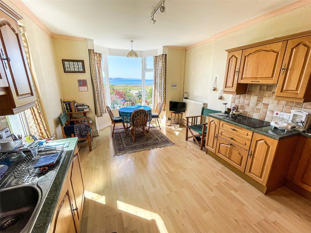 Rhoslan, Aberdyfi, Gwynedd, LL35 4 bed semidetached house for sale £