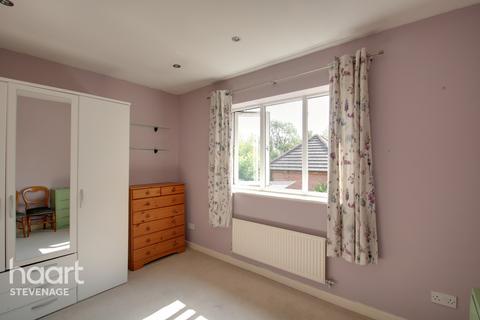 2 Blair Close, Stevenage, SG2 8DE