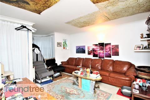 2 bedroom flat for sale, Clarice Court, Hendon NW4