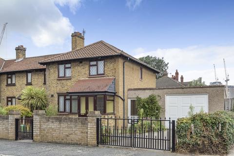 15 Farnaby Road, London, SE9 6BG