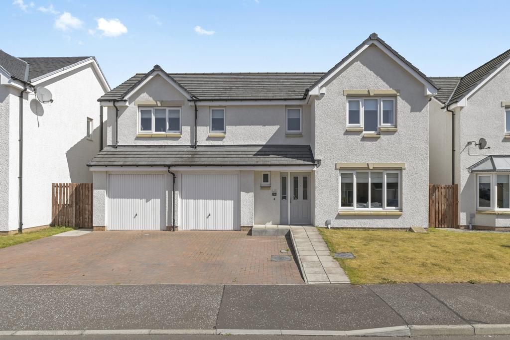 20 South Quarry Avenue, Gorebridge, EH23 4GU 5 bed detached house for sale £340,000
