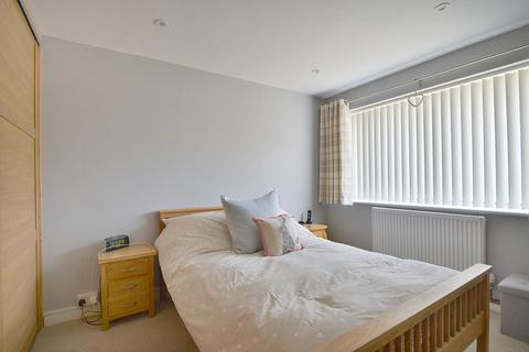 43 Aldsworth Close, Fairford, GL7 4LB