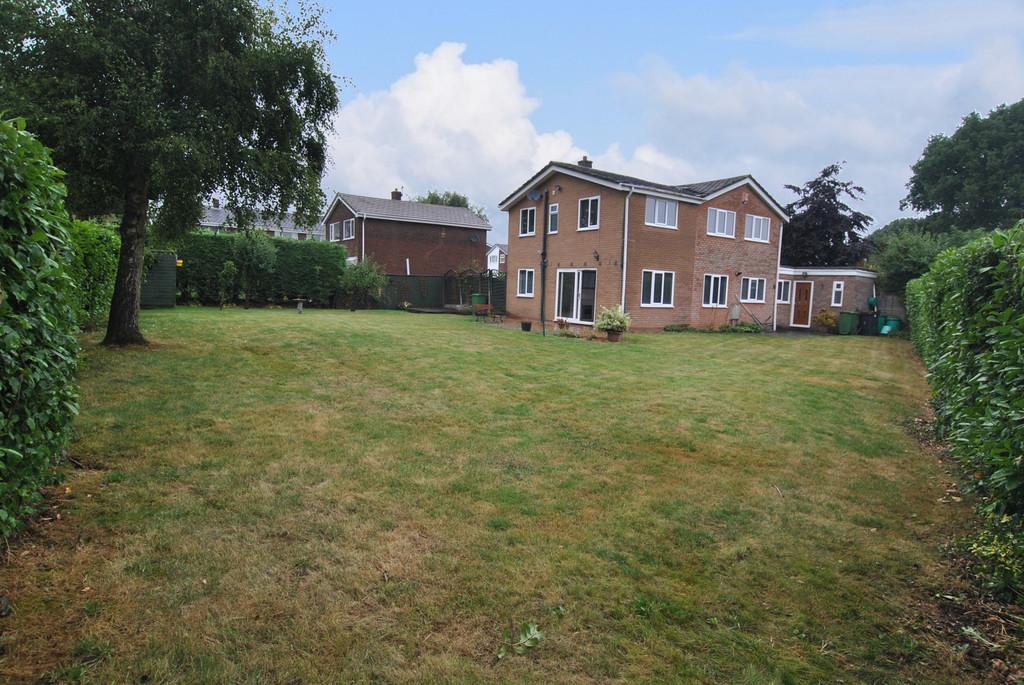 Claverley Drive, Stirchley, Telford... 5 bed detached house £335,000
