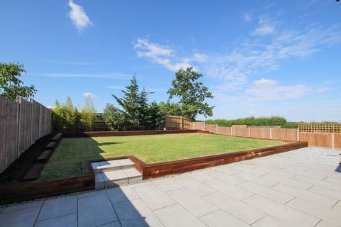 4 bedroom barn conversion for sale - Thaxted Road, Debden
