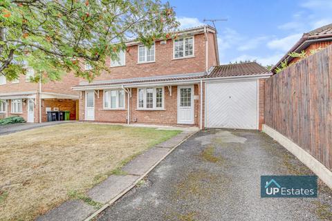 26 Cambridge Drive, Nuneaton, CV10 8LW