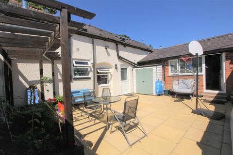 5 bedroom barn conversion for sale, Ferry Lane, Higher Ferry, Chester, Flintshire, CH1