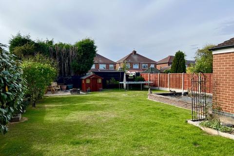 3 bedroom bungalow for sale, Oxford Street, Church Gresley