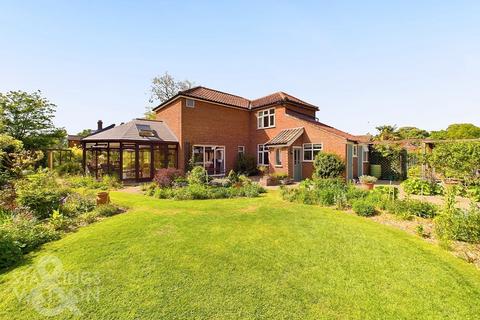 4 bedroom detached house for sale, Mill Road, Loddon, Norwich