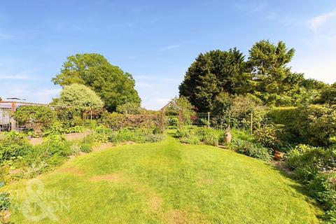 4 bedroom detached house for sale, Mill Road, Loddon, Norwich