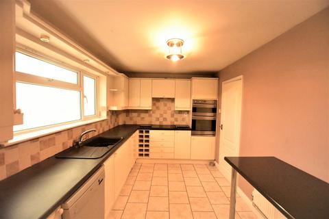 43 Willow Lane, Stanion, Kettering, NN14 1DT