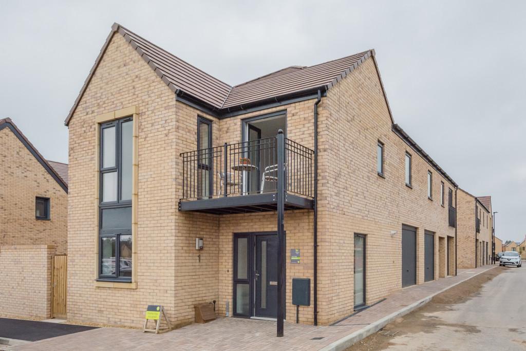Hillyer Grove, Mulberry Park, Bath 2 bed semidetached house £1,400