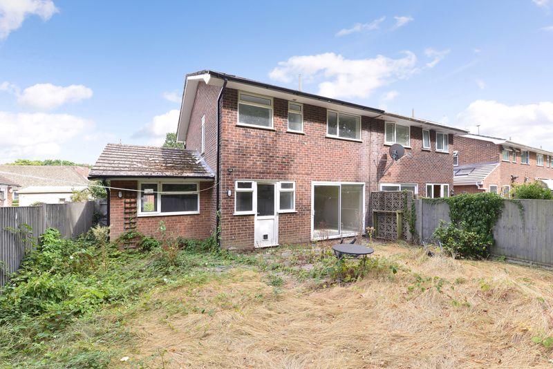 Griggs Meadow, Dunsfold 3 bed semidetached house for sale £400,000
