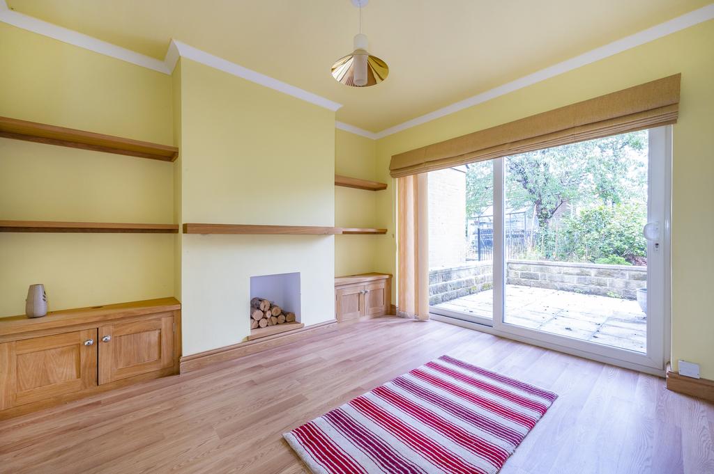 Queens Promenade, Morley, LS27 3 bed semidetached house £319,950