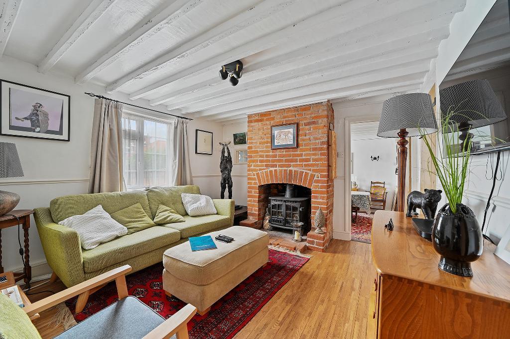 The Street, Capel St Mary, Suffolk, IP9 2EG 3 bed cottage for sale £