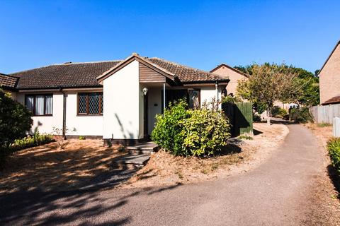 2 bedroom semi-detached bungalow for sale - Mercia Road, Baldock, SG7